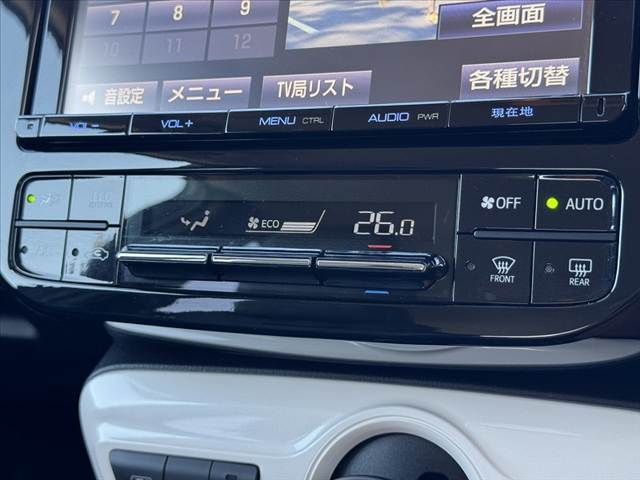 TOYOTA PRIUS 2015 Image 31