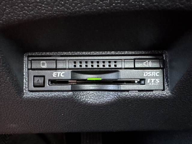 TOYOTA PRIUS 2015 Image 31