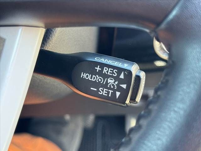 TOYOTA PRIUS 2015 Image 31