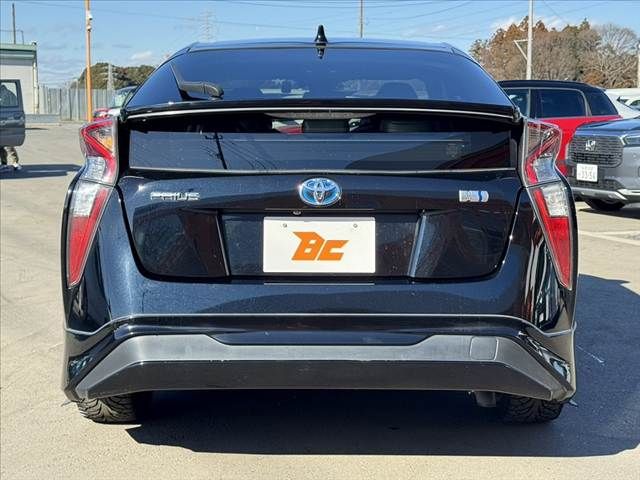 TOYOTA PRIUS 2015 Image 31