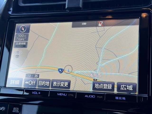 TOYOTA PRIUS 2015 Image 31