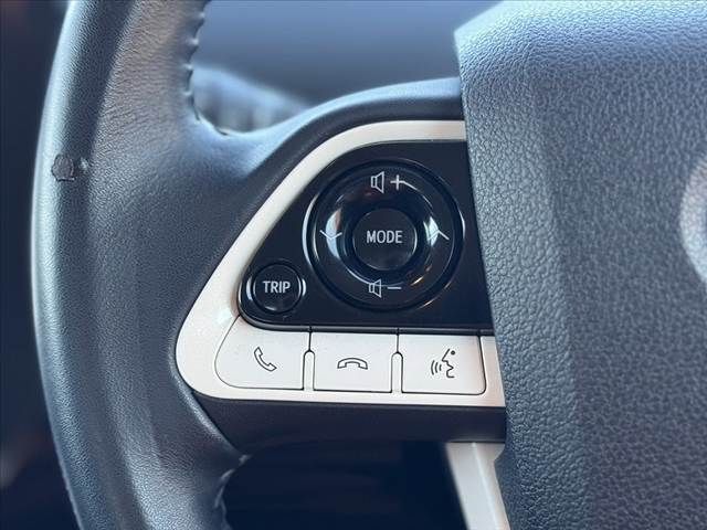 TOYOTA PRIUS 2015 Image 31