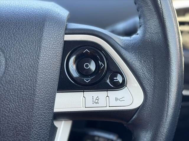 TOYOTA PRIUS 2015 Image 31