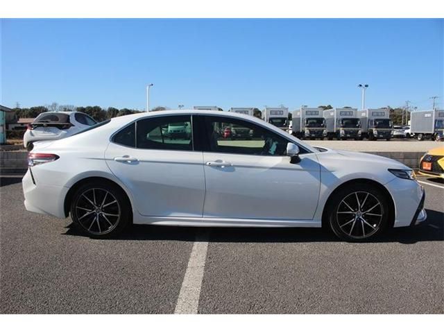 TOYOTA CAMRY HYBRID 2021 Image 31