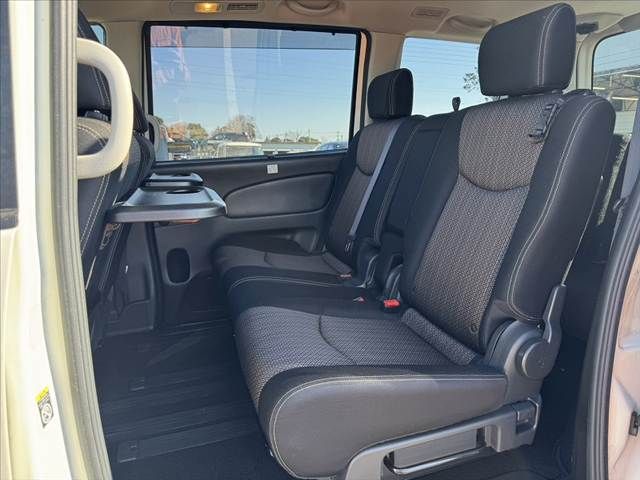 NISSAN SERENA  S-HYBRID 2015 Image 31