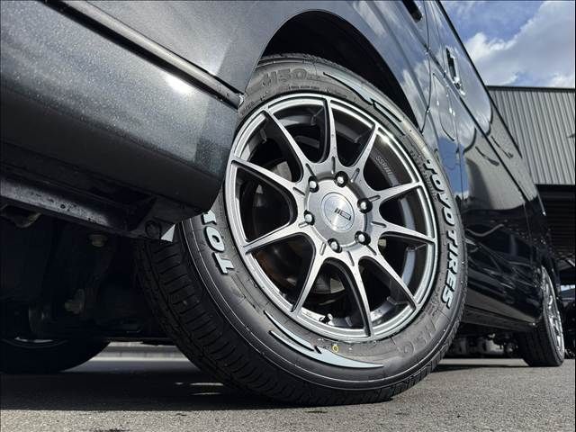 TOYOTA HIACE VAN 4WD 2022 Image 31