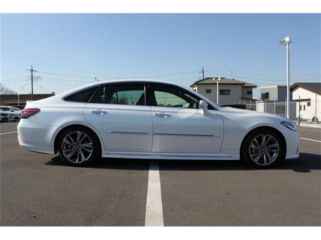 TOYOTA CROWN SEDAN HYBRID 2020 Image 31