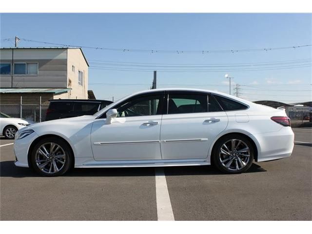 TOYOTA CROWN SEDAN HYBRID 2020 Image 31