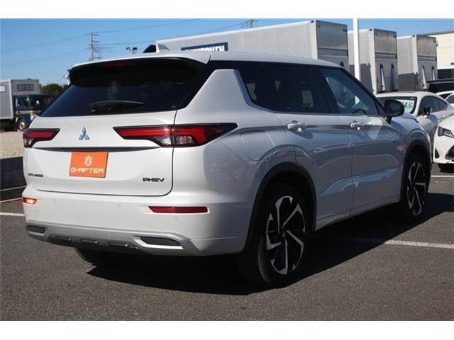 MITSUBISHI OUTLANDER PHEV 2022 Image 31