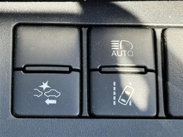 TOYOTA SIENTA HYBRID 2018 Image 31