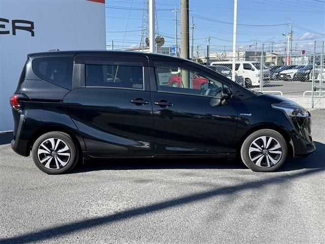 TOYOTA SIENTA HYBRID 2018 Image 31