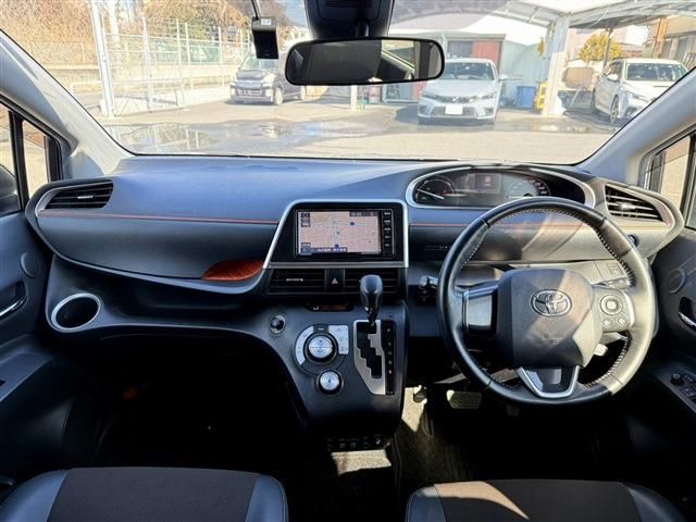 TOYOTA SIENTA HYBRID 2018 Image 31