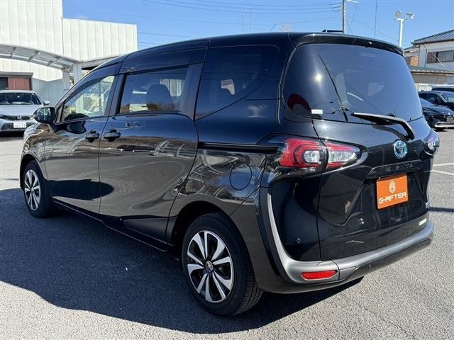 TOYOTA SIENTA HYBRID 2018 Image 31