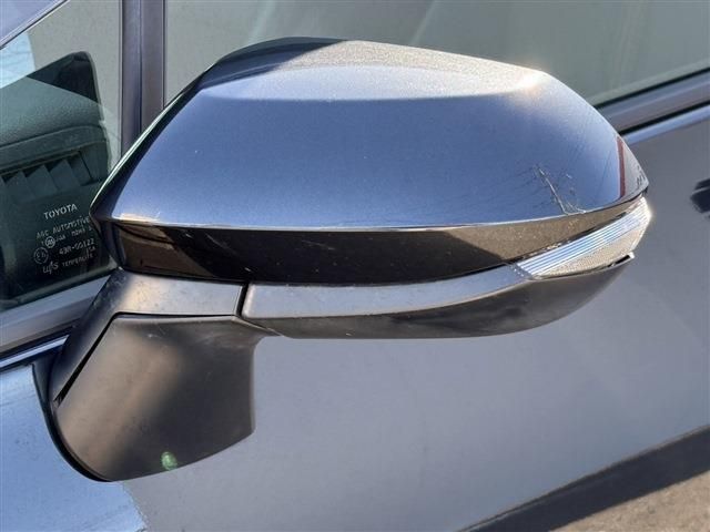 TOYOTA SIENTA HYBRID 2018 Image 31