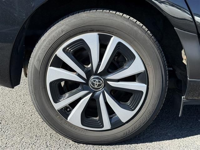 TOYOTA SIENTA HYBRID 2018 Image 31