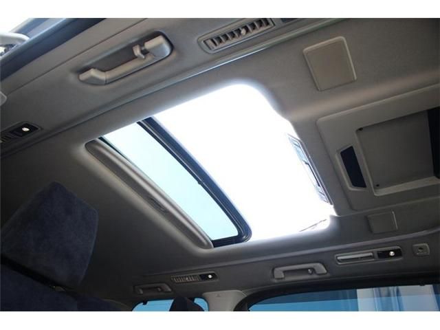 TOYOTA ALPHARD HYBRID 4WD 2016 Image 31