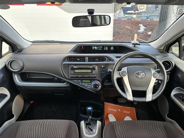 TOYOTA AQUA 2014 Image 31