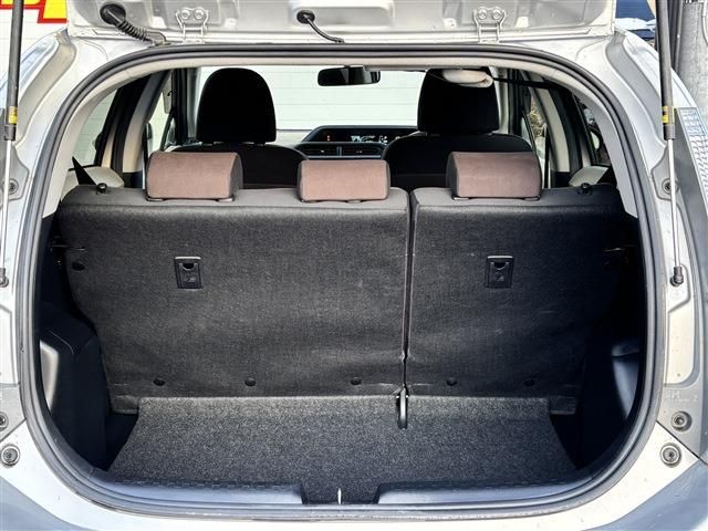 TOYOTA AQUA 2014 Image 31