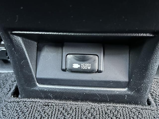 TOYOTA LEXUS NX300 2019 Image 31