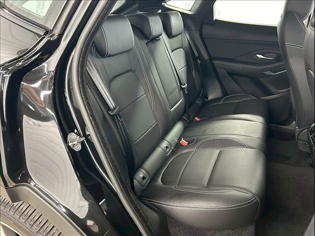JAGUAR E-PACE 2018 Image 31