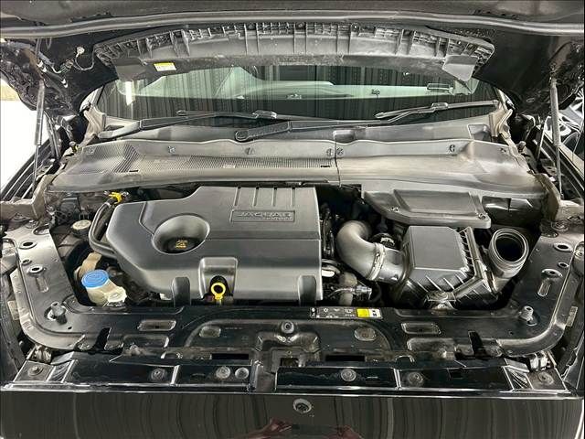 JAGUAR E-PACE 2018 Image 31