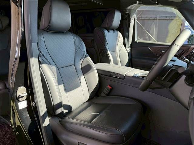 TOYOTA VELLFIRE  HYBRID 4WD 2023 Image 31