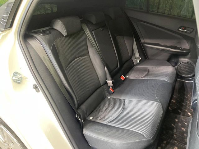 TOYOTA PRIUS 2016 Image 31