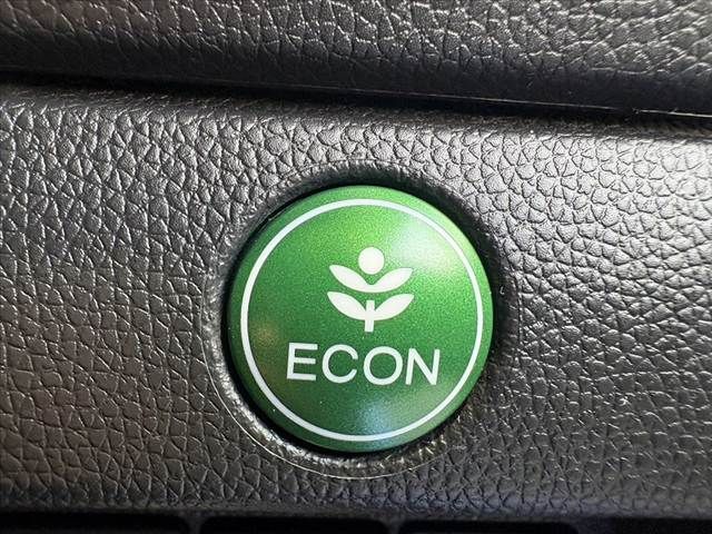 HONDA FIT 2017 Image 31