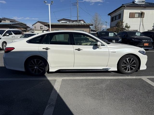 TOYOTA CROWN SEDAN HYBRID 2018 Image 31