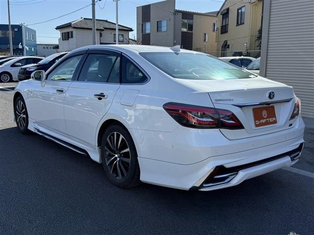 TOYOTA CROWN SEDAN HYBRID 2018 Image 31