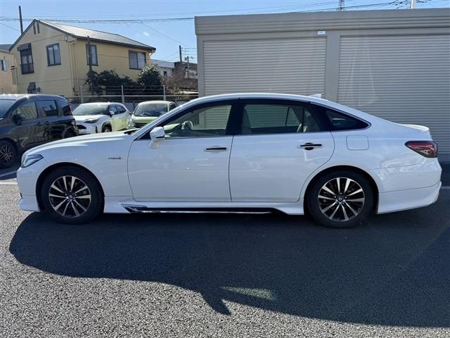 TOYOTA CROWN SEDAN HYBRID 2018 Image 31