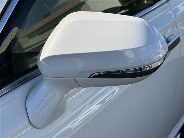 TOYOTA CROWN SEDAN HYBRID 2018 Image 31