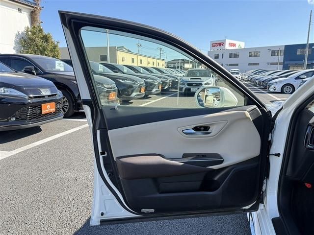 TOYOTA CROWN SEDAN HYBRID 2018 Image 31