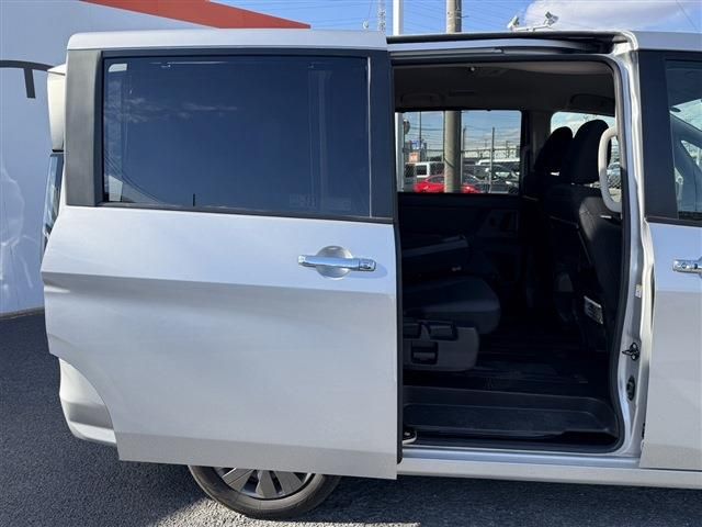 NISSAN SERENA  WG 2023 Image 31