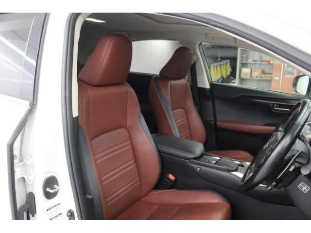 TOYOTA LEXUS NX200T 2017 Image 31