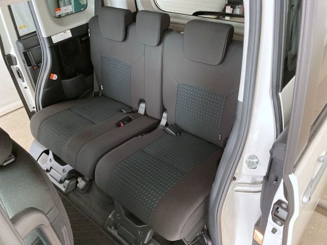 TOYOTA ROOMY 2021 Image 31