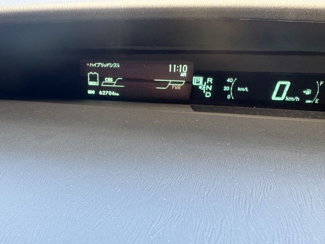 TOYOTA PRIUS 2013 Image 31