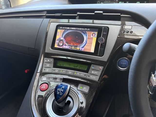 TOYOTA PRIUS 2013 Image 31