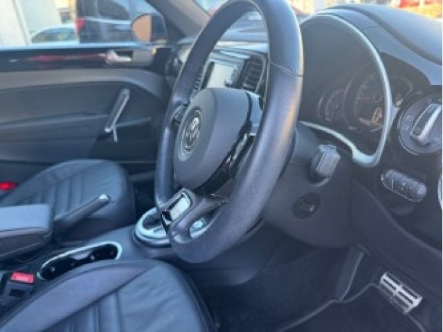 VOLKSWAGEN THE BEETL 2019 Image 31