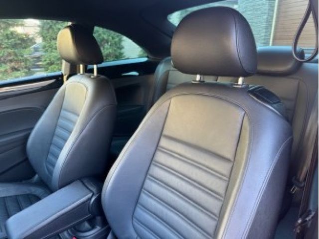 VOLKSWAGEN THE BEETL 2019 Image 31