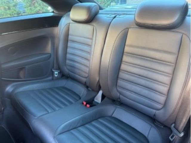 VOLKSWAGEN THE BEETL 2019 Image 31