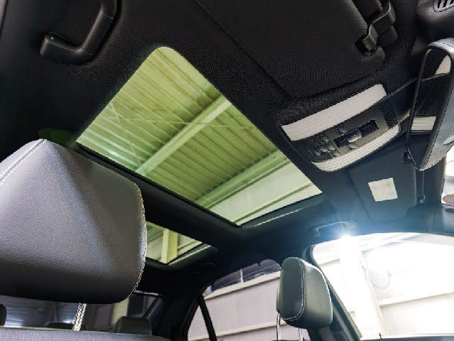 MERCEDES BENZ E CLAS 2013 Image 31