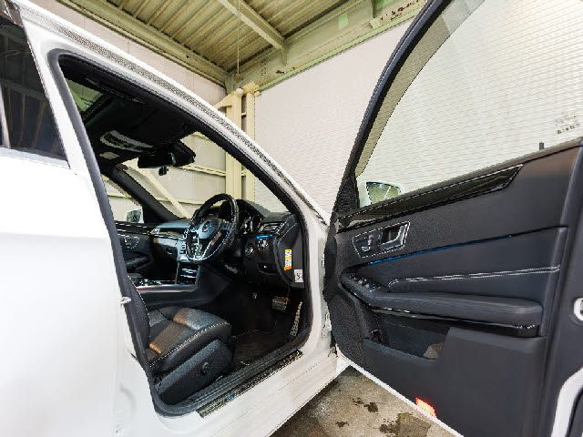 MERCEDES BENZ E CLAS 2013 Image 31