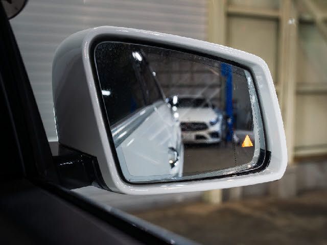 MERCEDES BENZ E CLAS 2013 Image 31