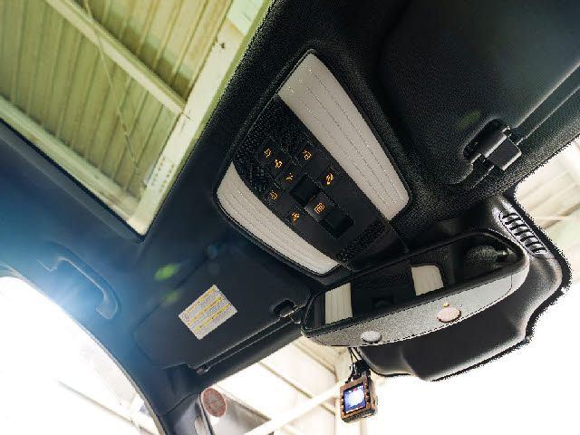 MERCEDES BENZ E CLAS 2013 Image 31