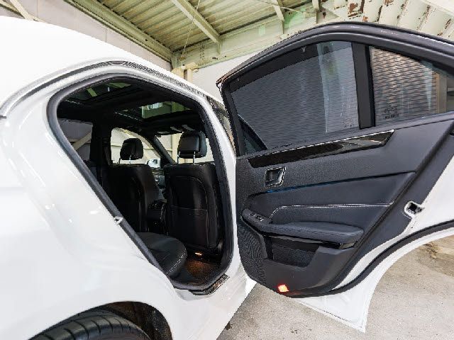 MERCEDES BENZ E CLAS 2013 Image 31