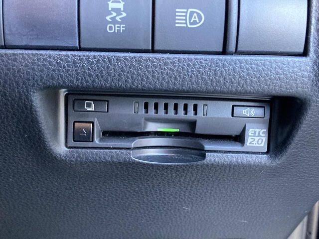 TOYOTA HARRIER HYBRID 2021 Image 31