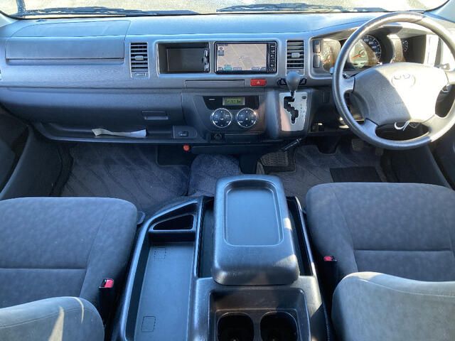 TOYOTA HIACE WAGON 4WD 2012 Image 31