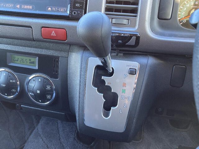 TOYOTA HIACE WAGON 4WD 2012 Image 31