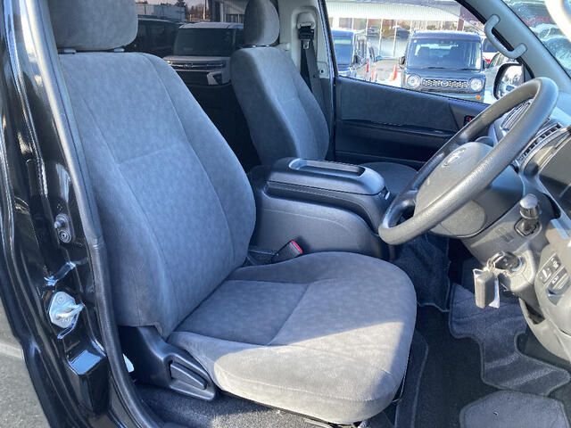 TOYOTA HIACE WAGON 4WD 2012 Image 31